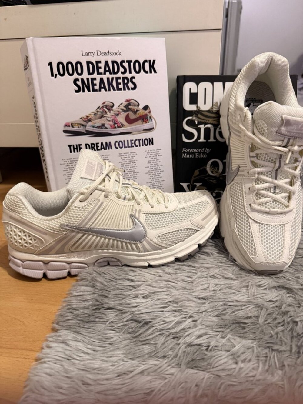 Nike Zoom Vomero 5 Sail Metallic Silver Vast Grey Men's 11 FB9149-103 NDS w/ Box